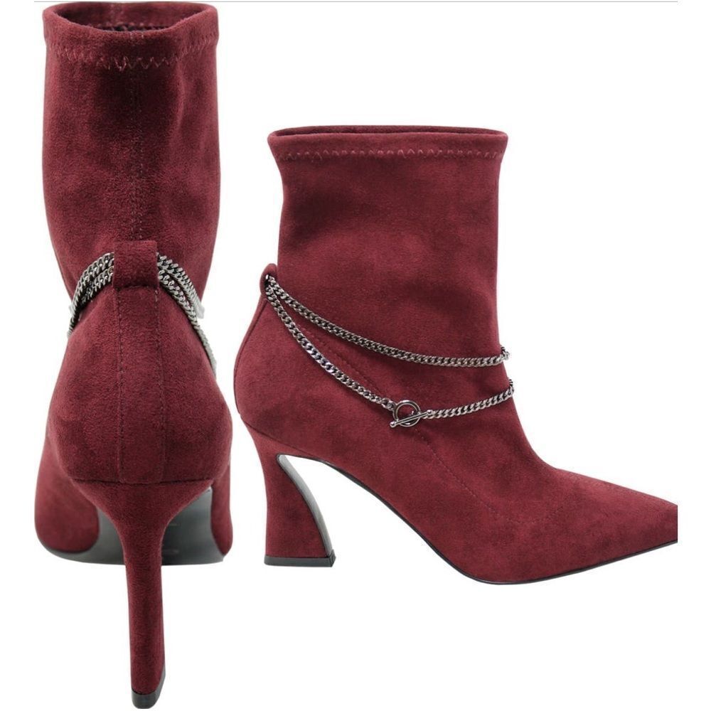 Chain Pointed Toe Bootie - Picture 4 of 10